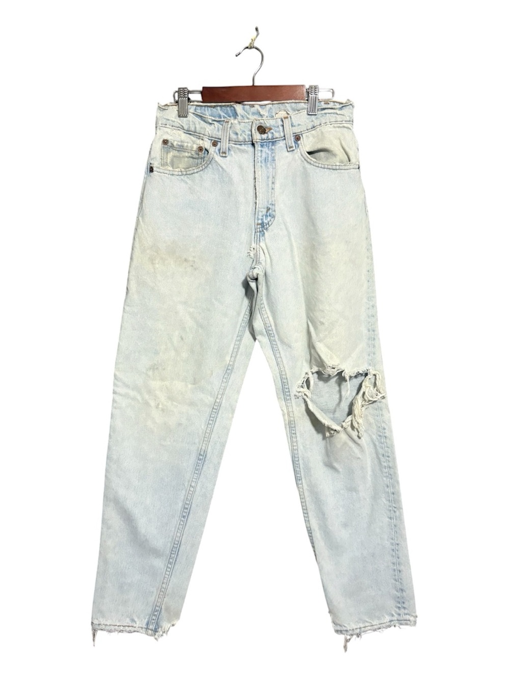 LEVI’S Vintage ‘95 Junk Light Wash Distressed 550 Relaxed Fit Tapered Leg Jeans